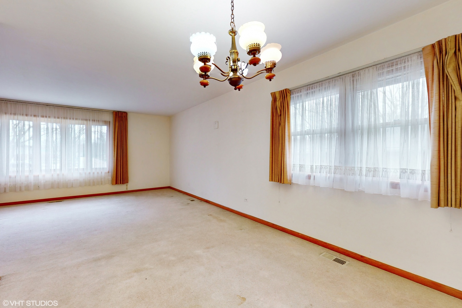 1098 Crimson Drive
