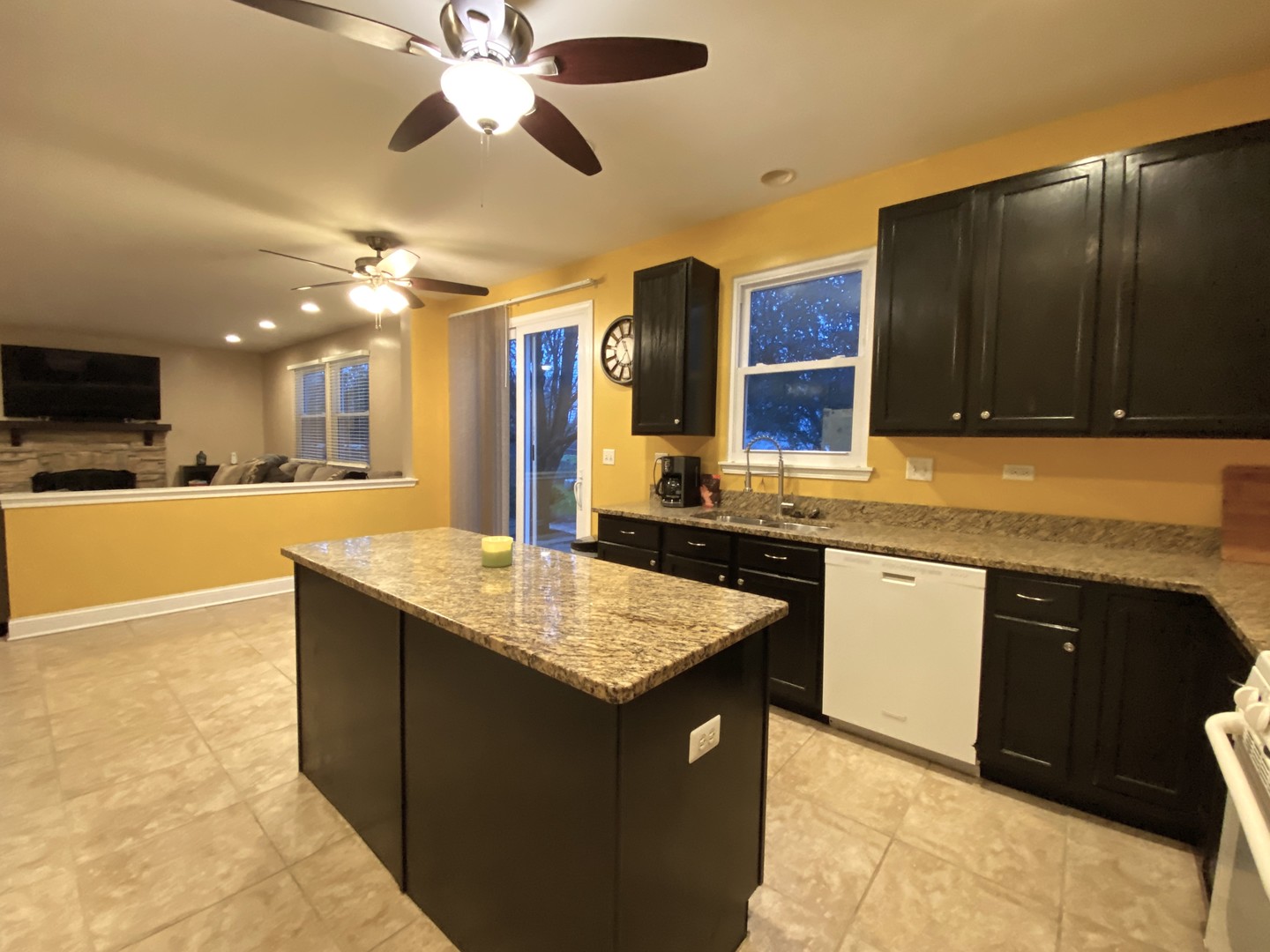 1522 S Fallbrook Drive