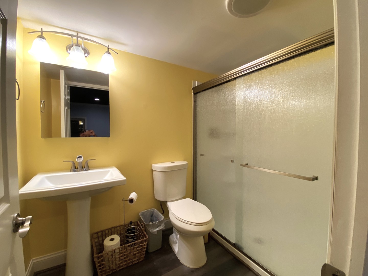 1522 S Fallbrook Drive