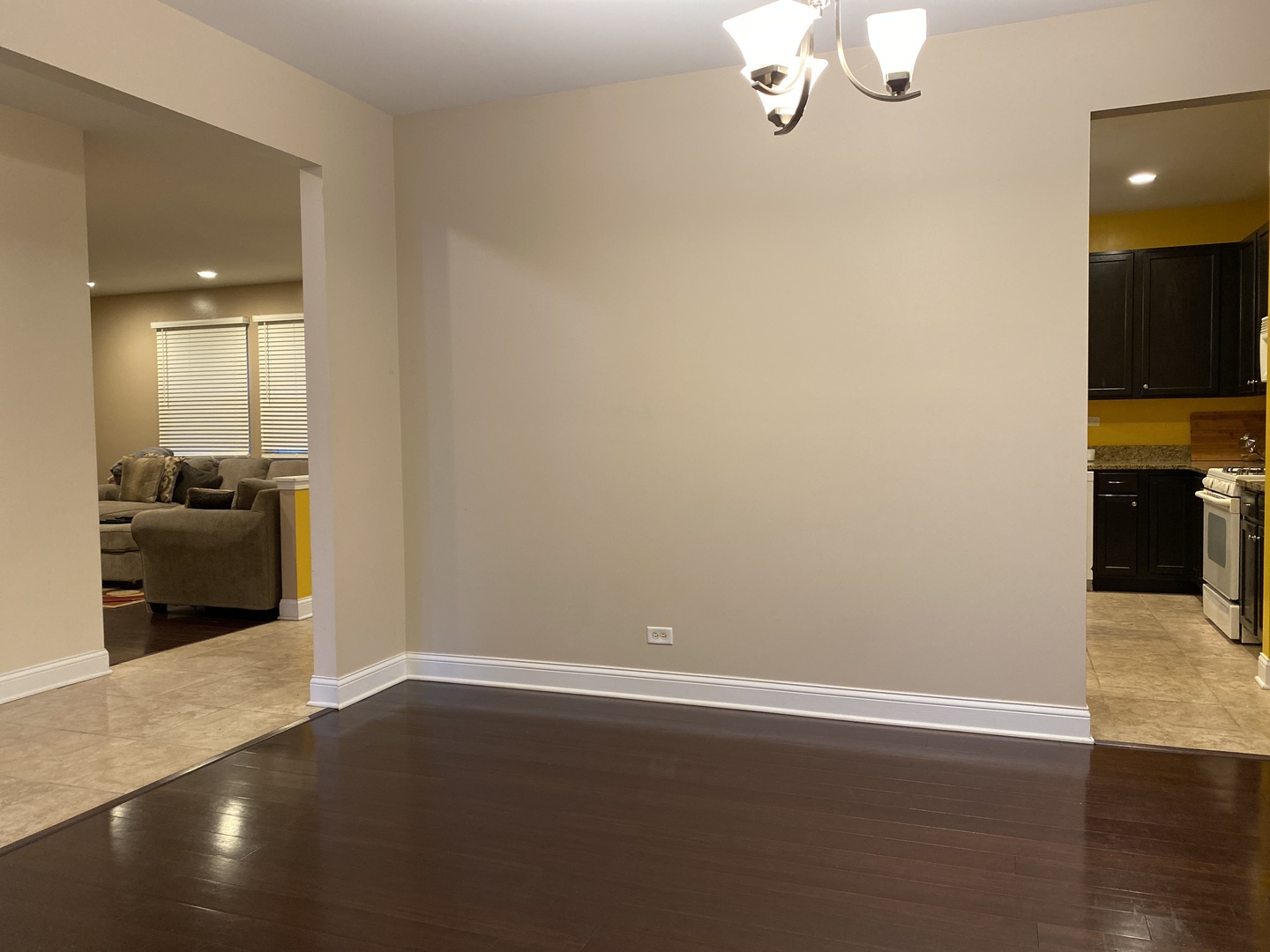 1522 S Fallbrook Drive