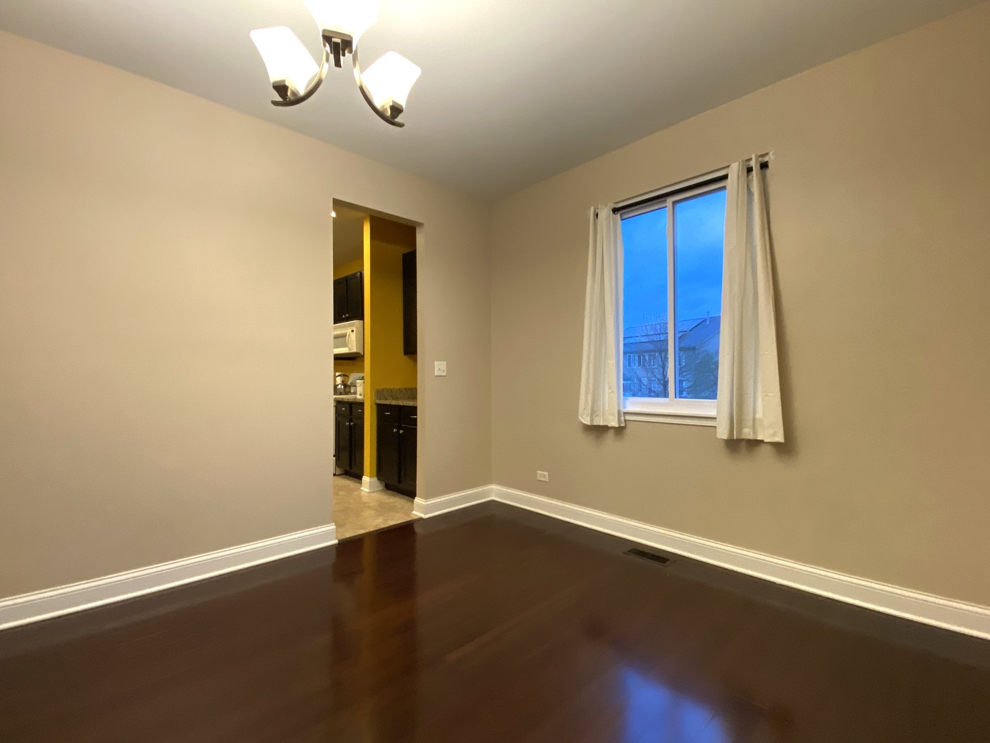 1522 S Fallbrook Drive