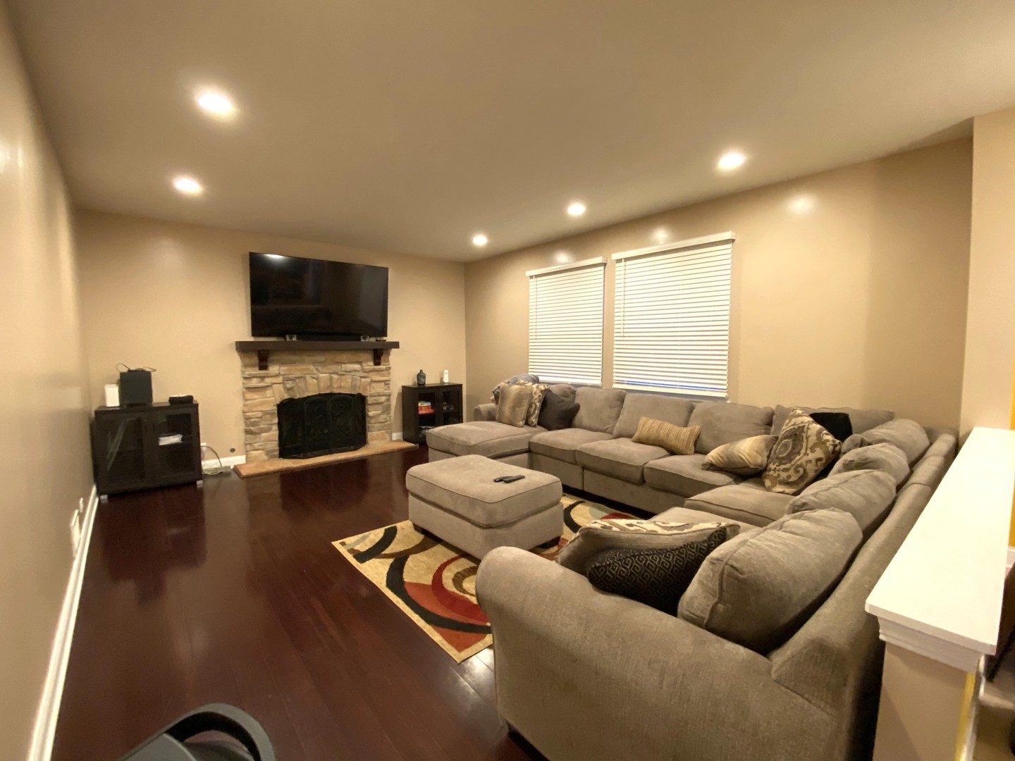 1522 S Fallbrook Drive