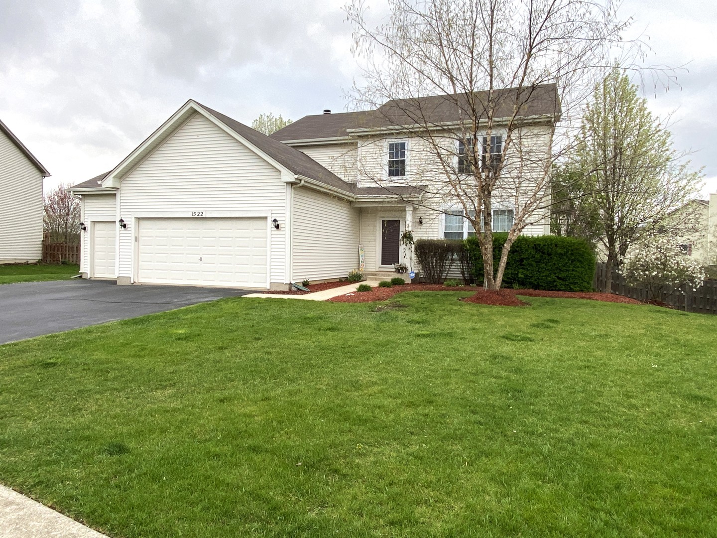 1522 S Fallbrook Drive