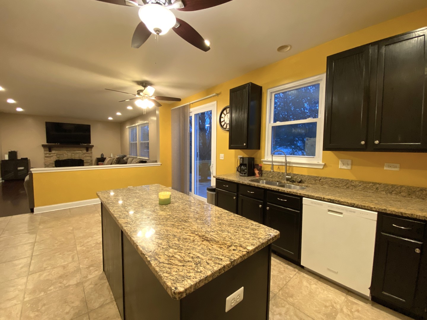 1522 S Fallbrook Drive