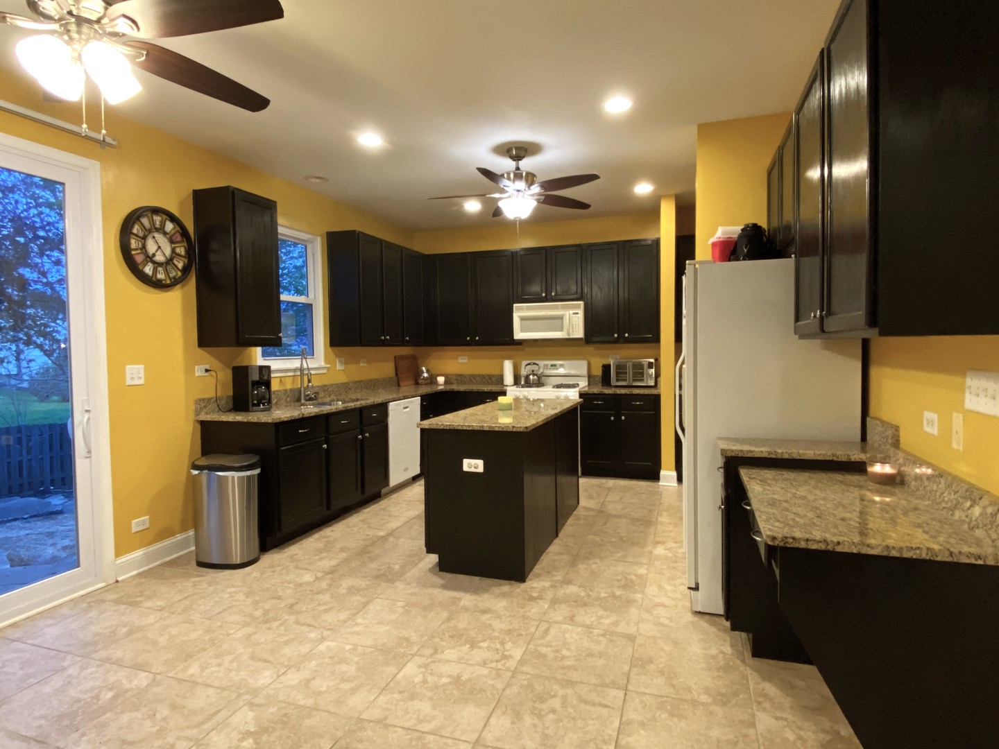 1522 S Fallbrook Drive