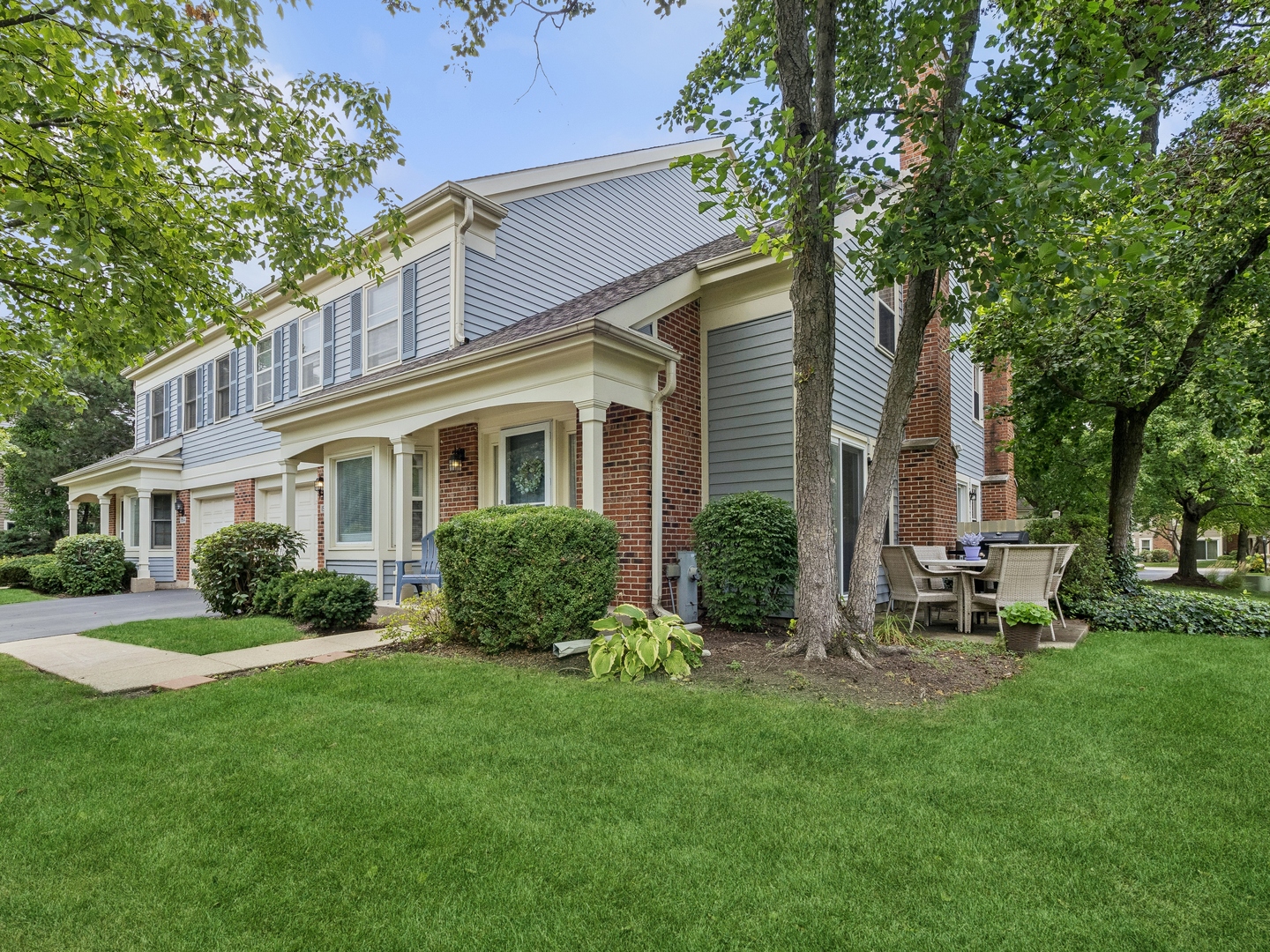 1962 N Charter Point Drive