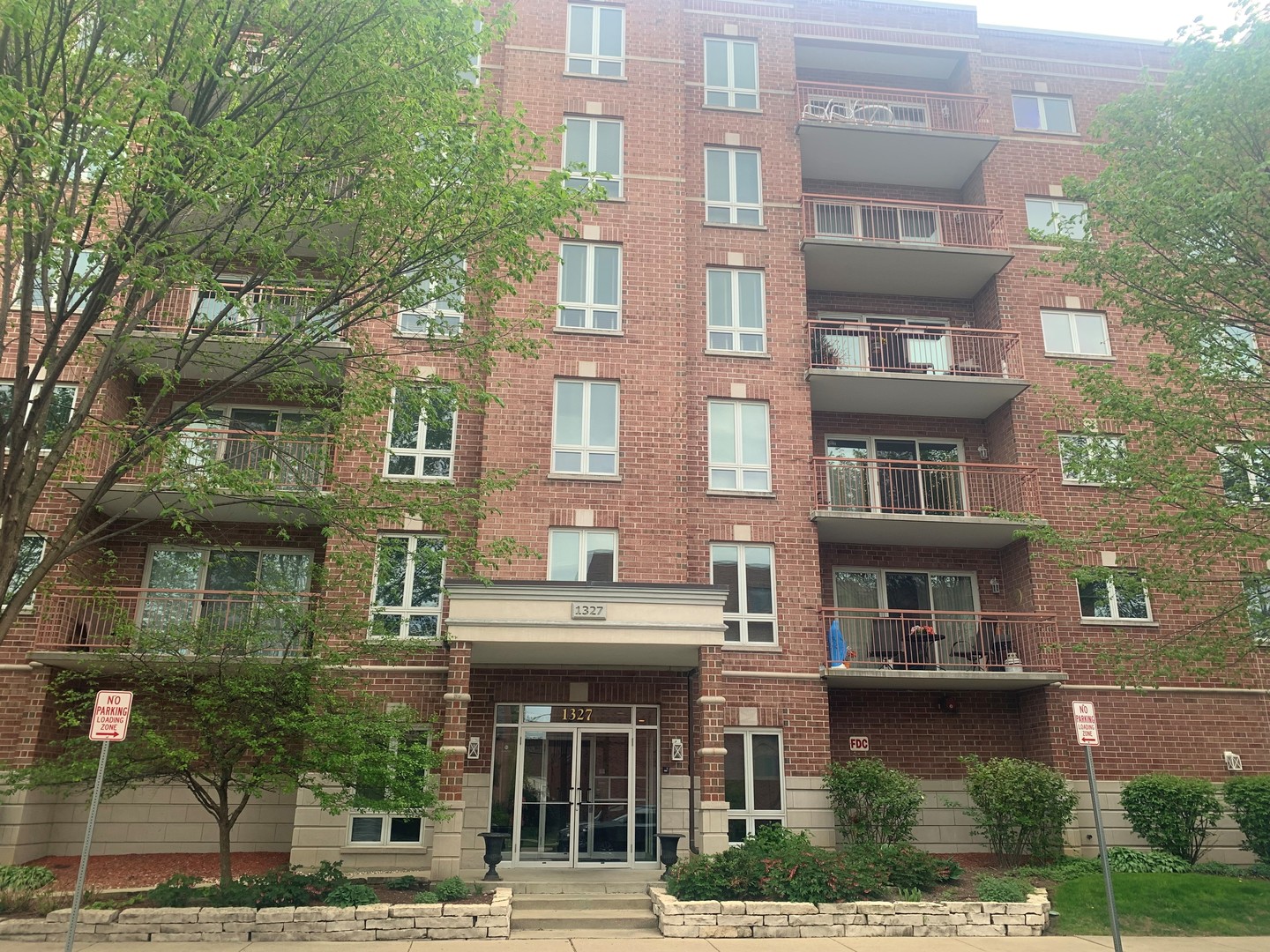 1327 E Washington Street Unit: 207