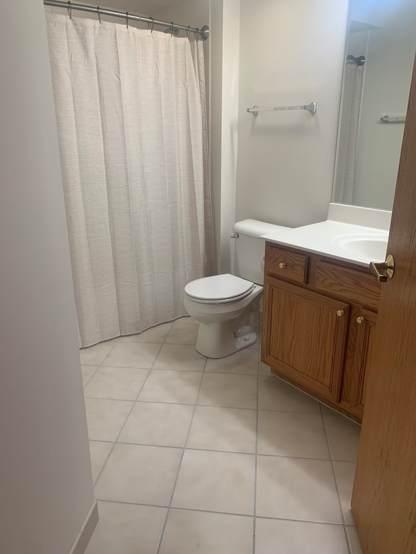 1327 E Washington Street Unit: 207