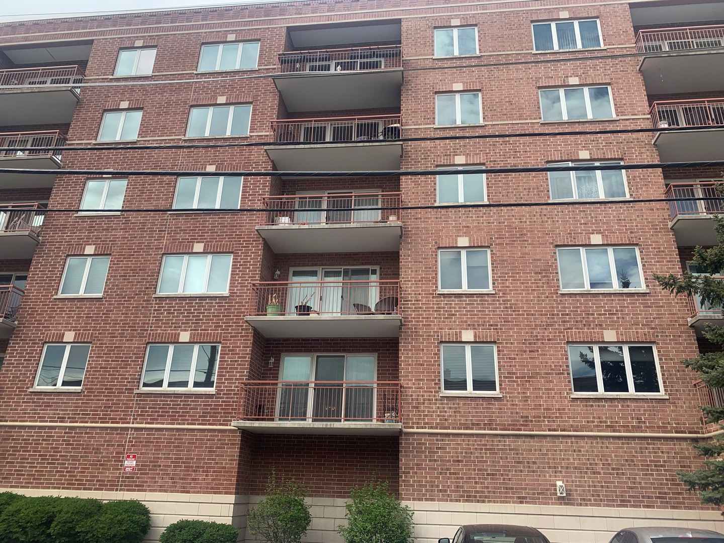 1327 E Washington Street Unit: 207