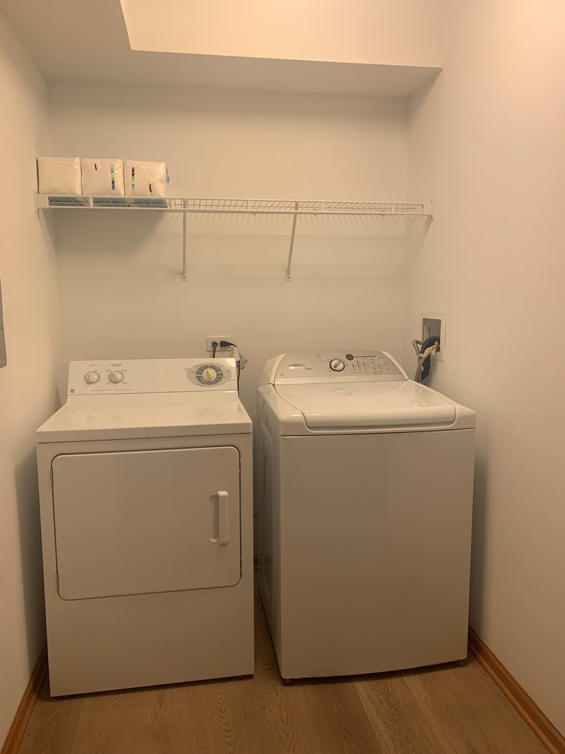 1327 E Washington Street Unit: 207
