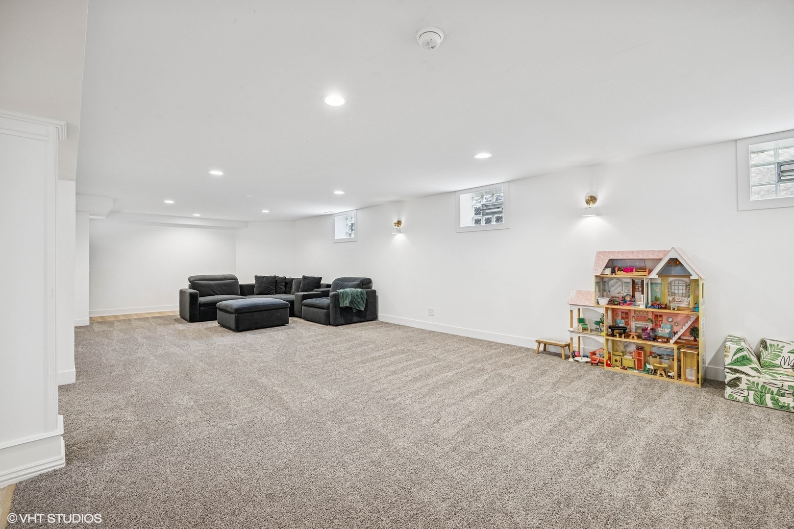 7928 N Octavia Avenue