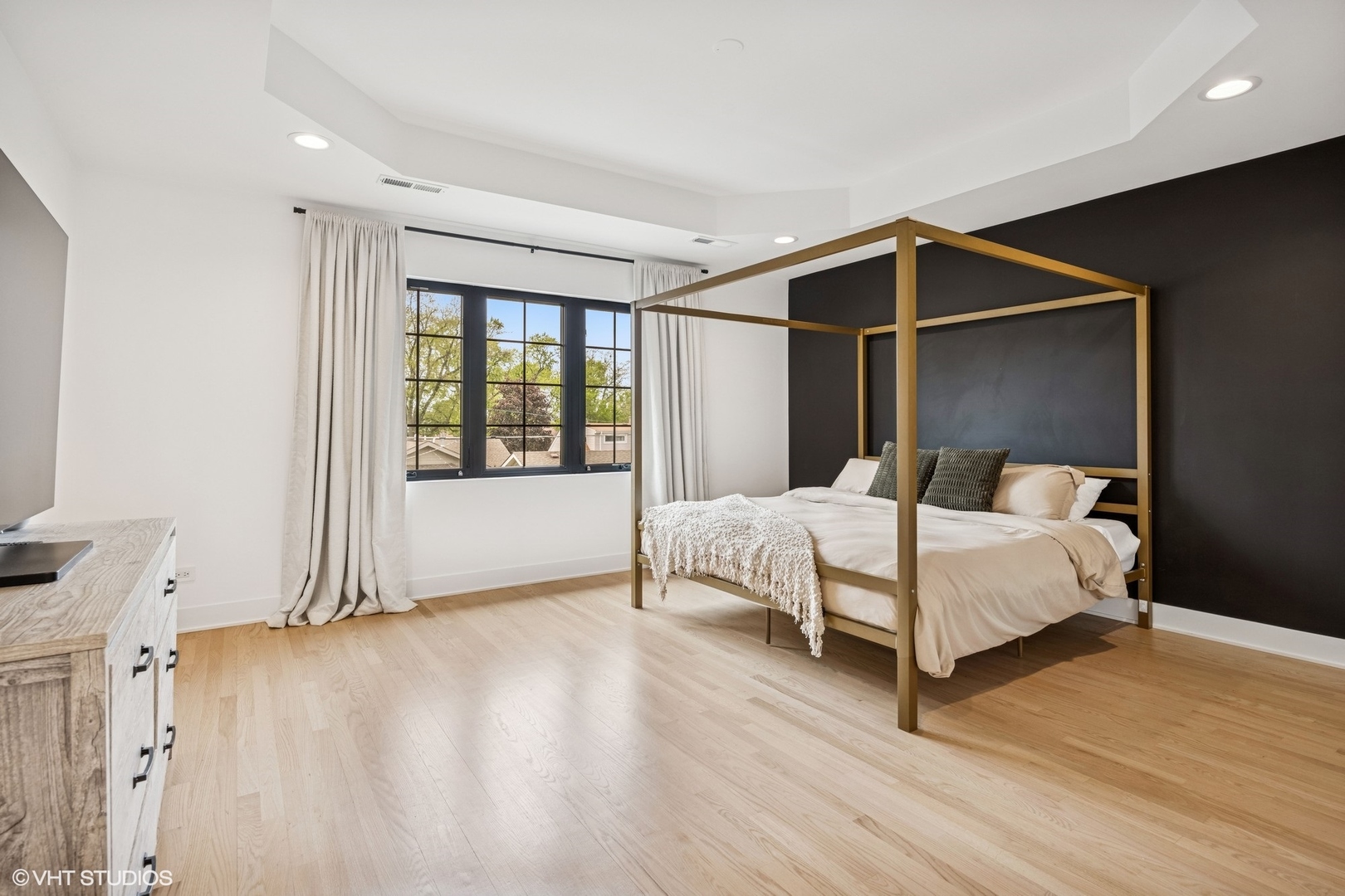 7928 N Octavia Avenue