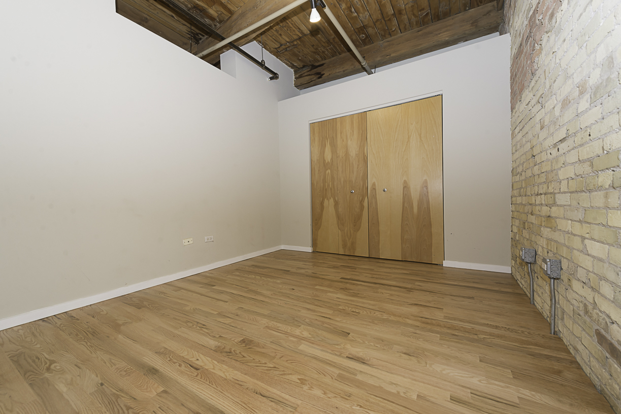 420 S Clinton Street Unit: 408A