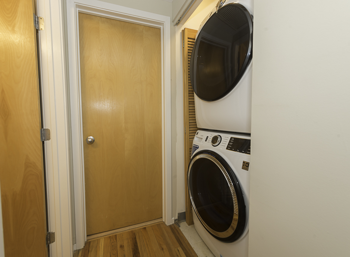 420 S Clinton Street Unit: 408A