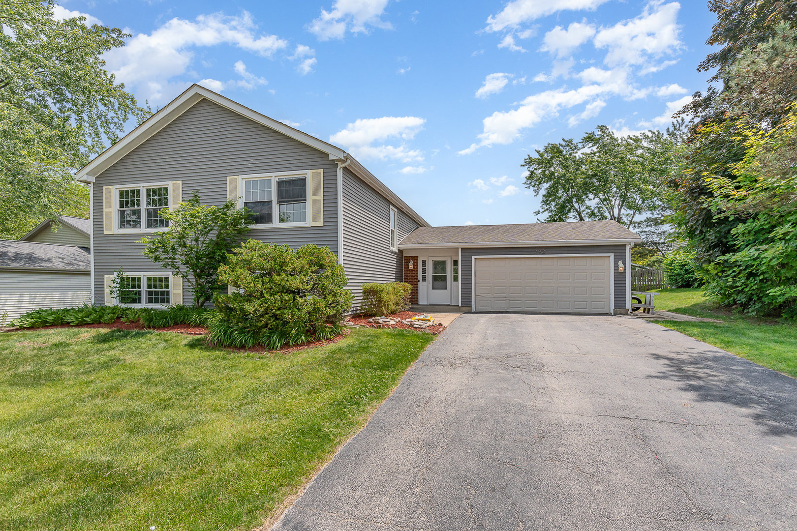 792 Ravenswood Court