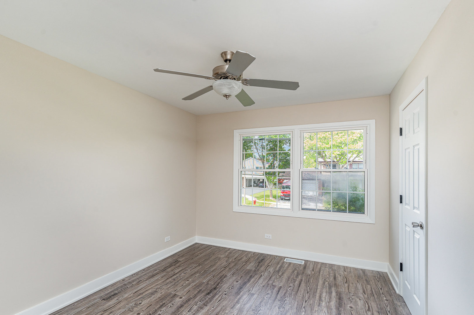 792 Ravenswood Court