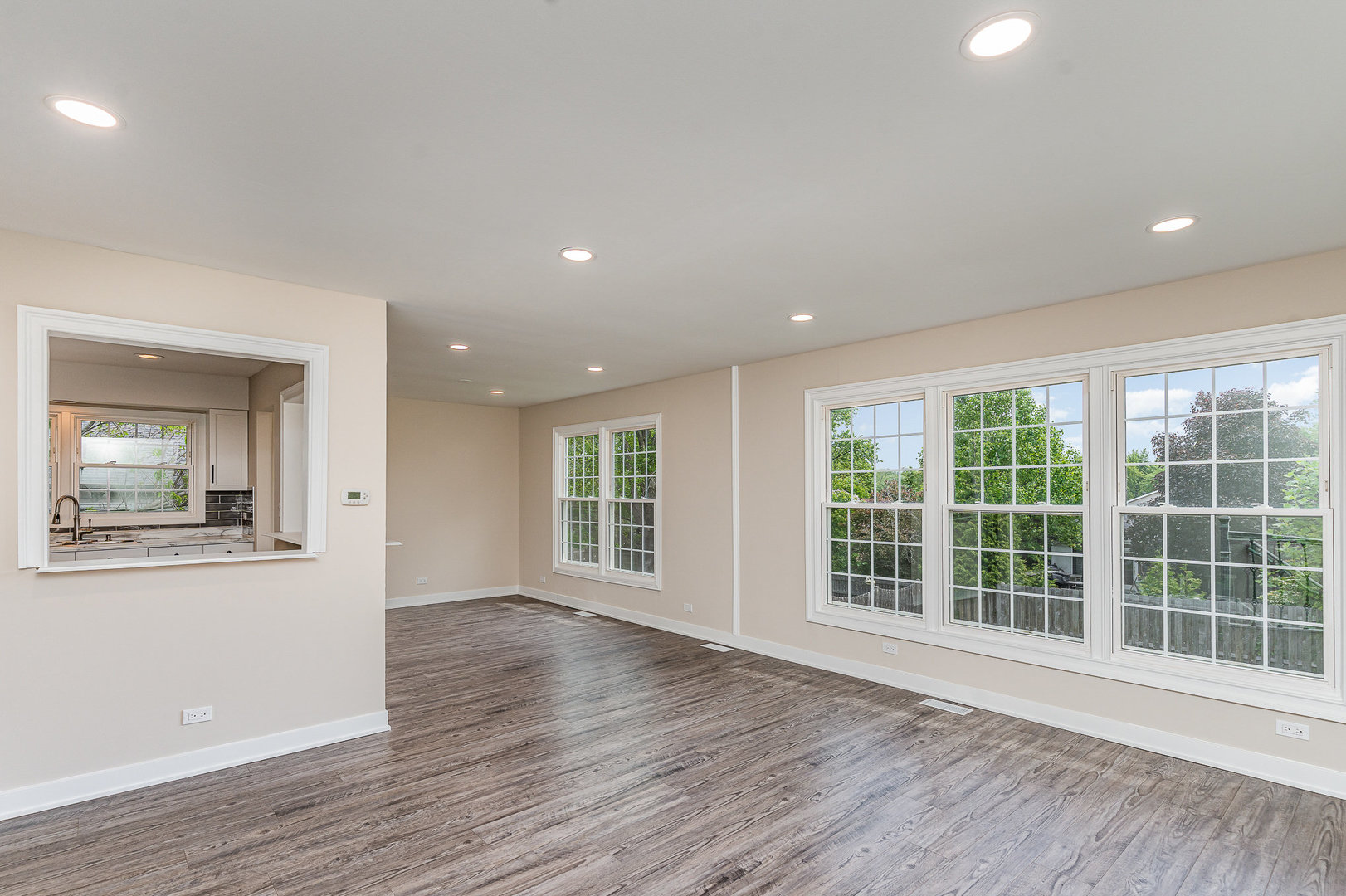 792 Ravenswood Court