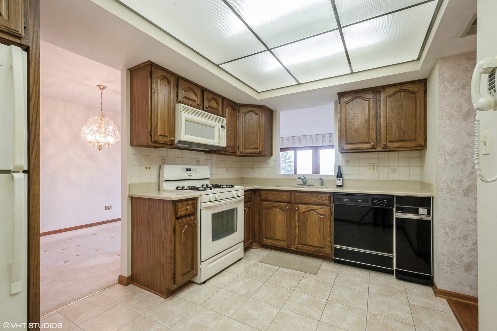 101 SUMMIT Avenue Unit: 307
