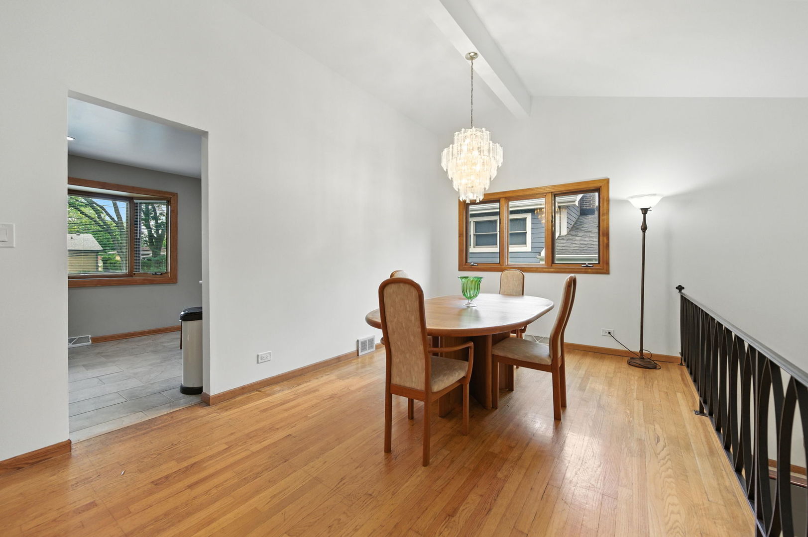 826 S Roosevelt Avenue