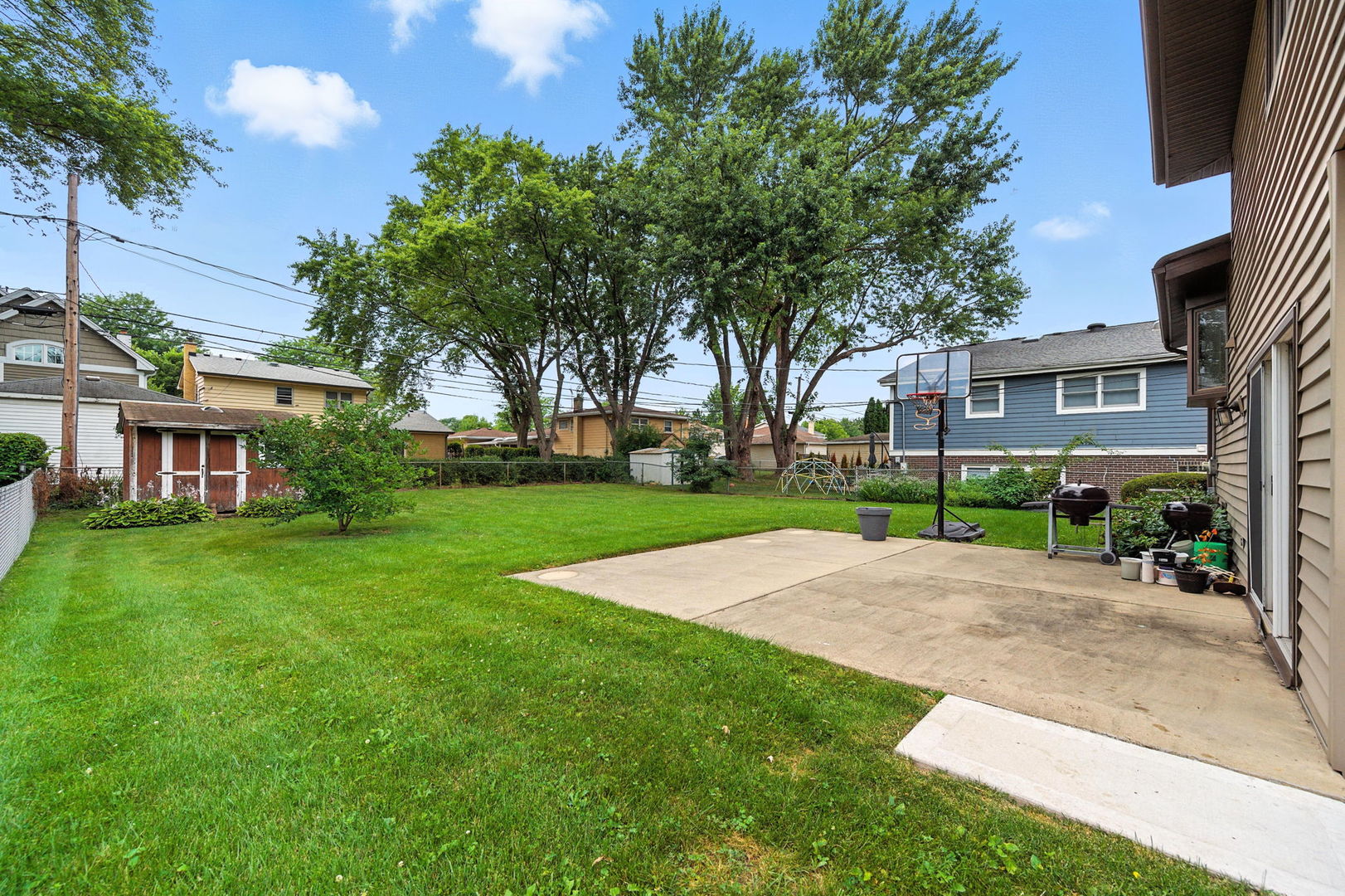 826 S Roosevelt Avenue