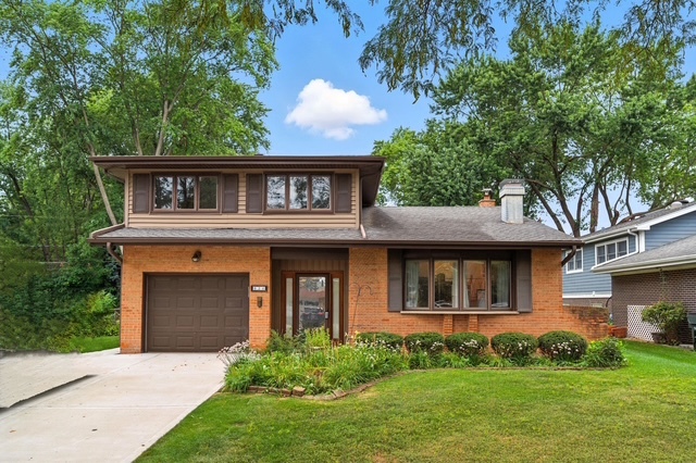 826 S Roosevelt Avenue