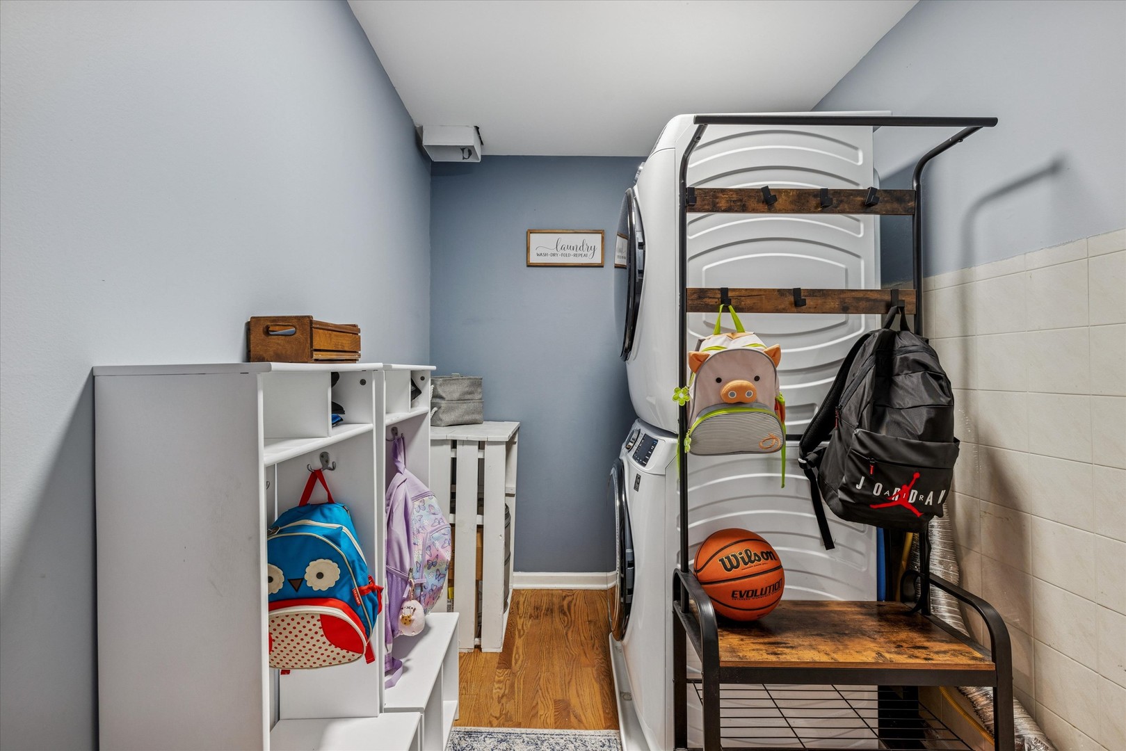 1355 N King George Court