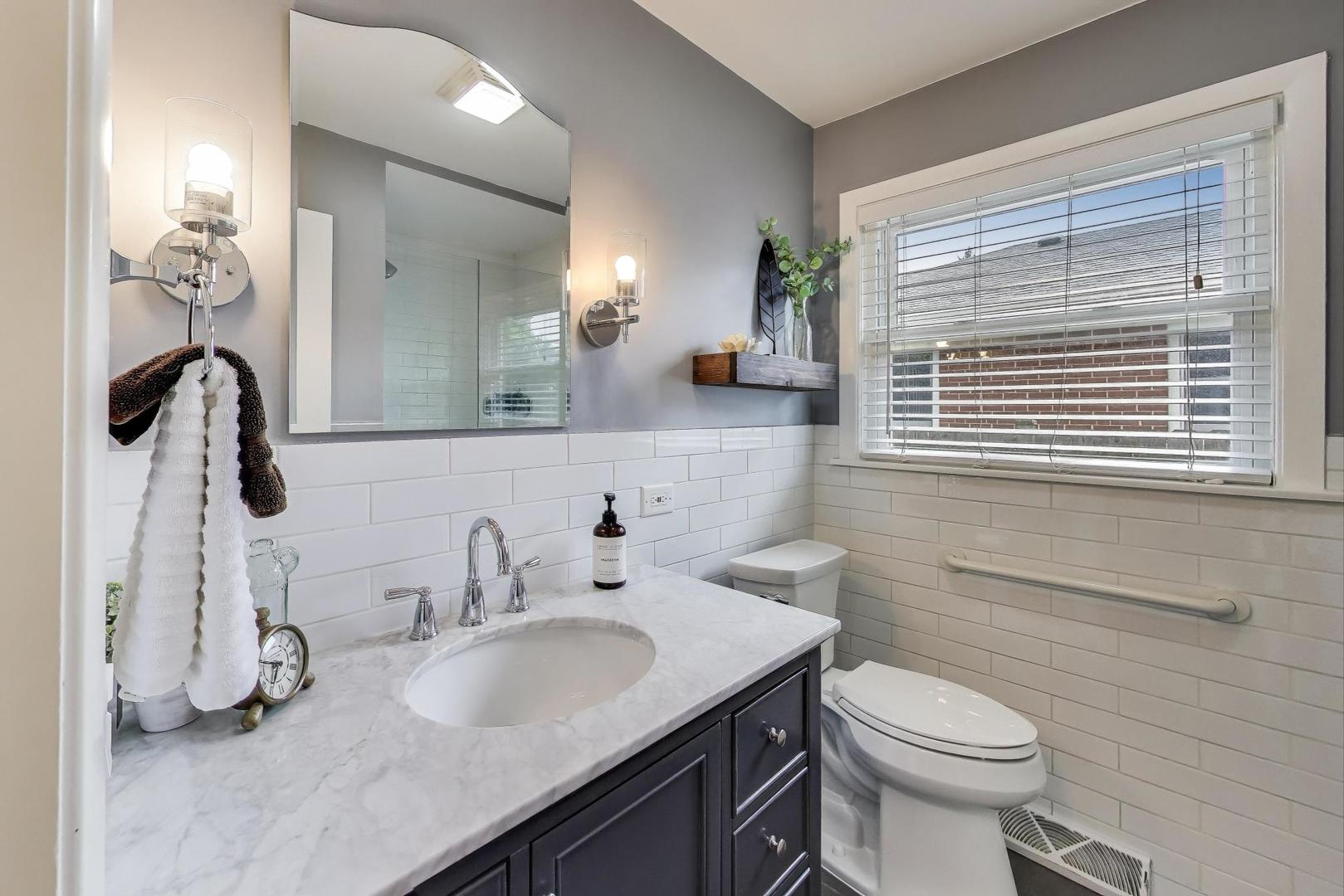 811 S Na Wa Ta Avenue