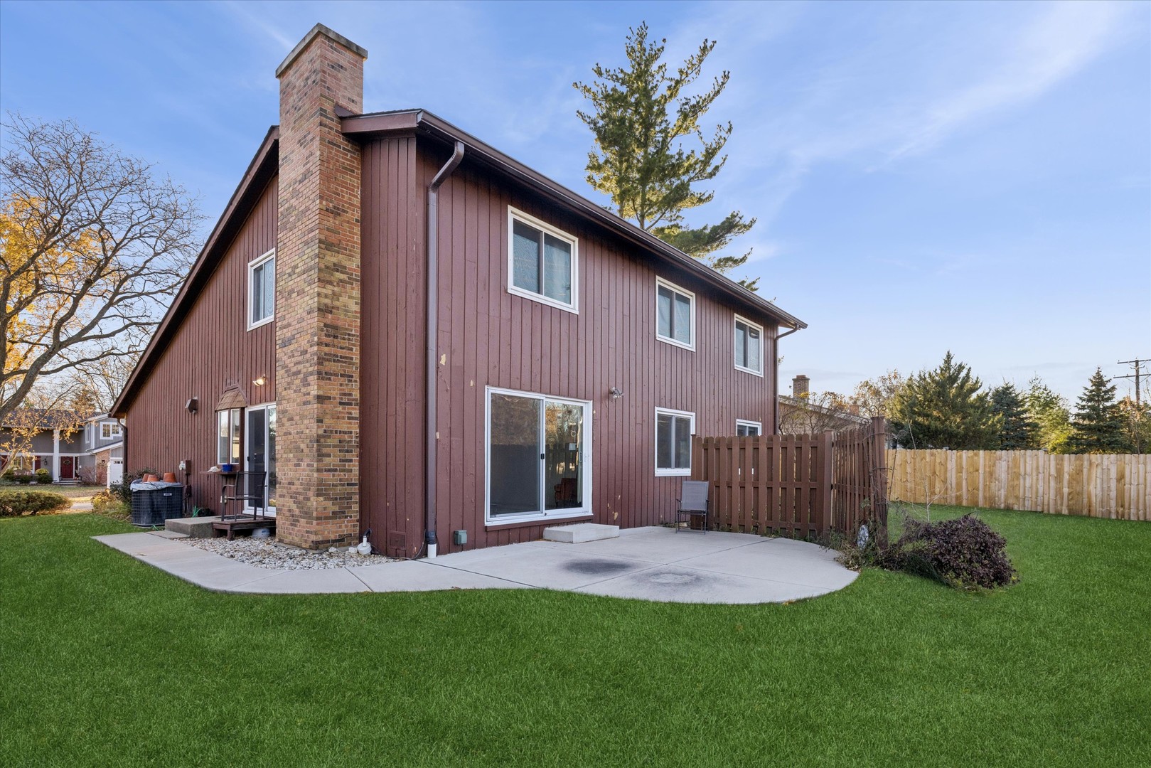 46 E Country Club Court