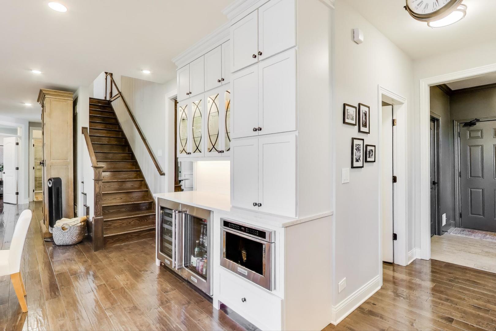 1329 E Christina Court