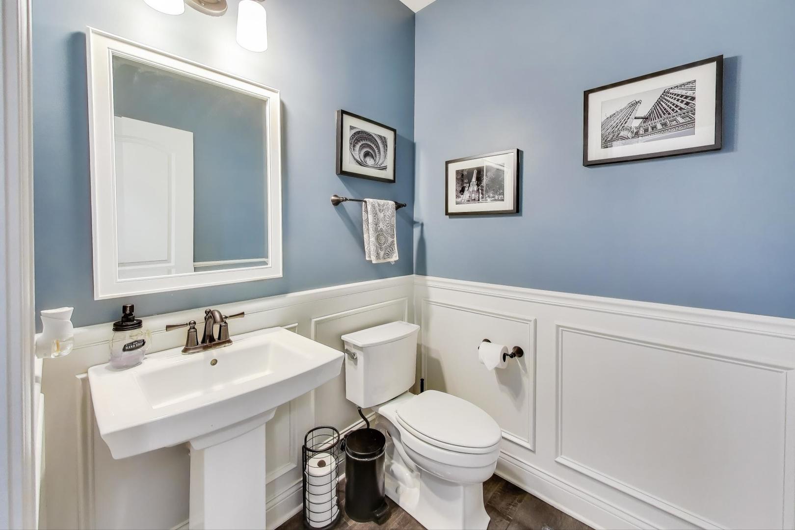 1329 E Christina Court