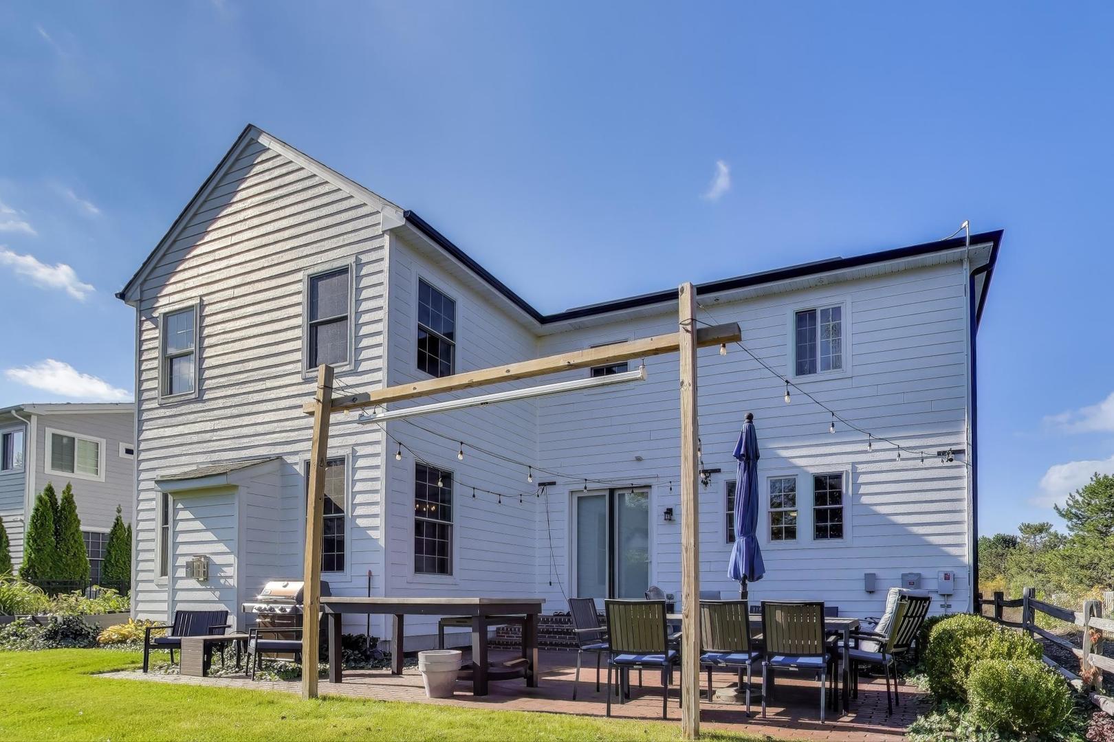 1329 E Christina Court