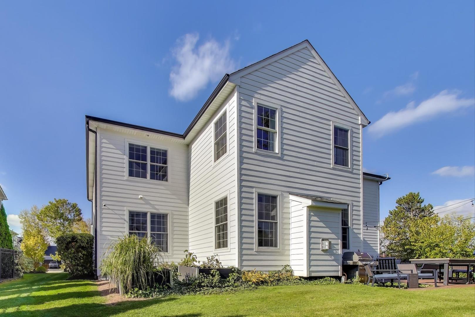 1329 E Christina Court