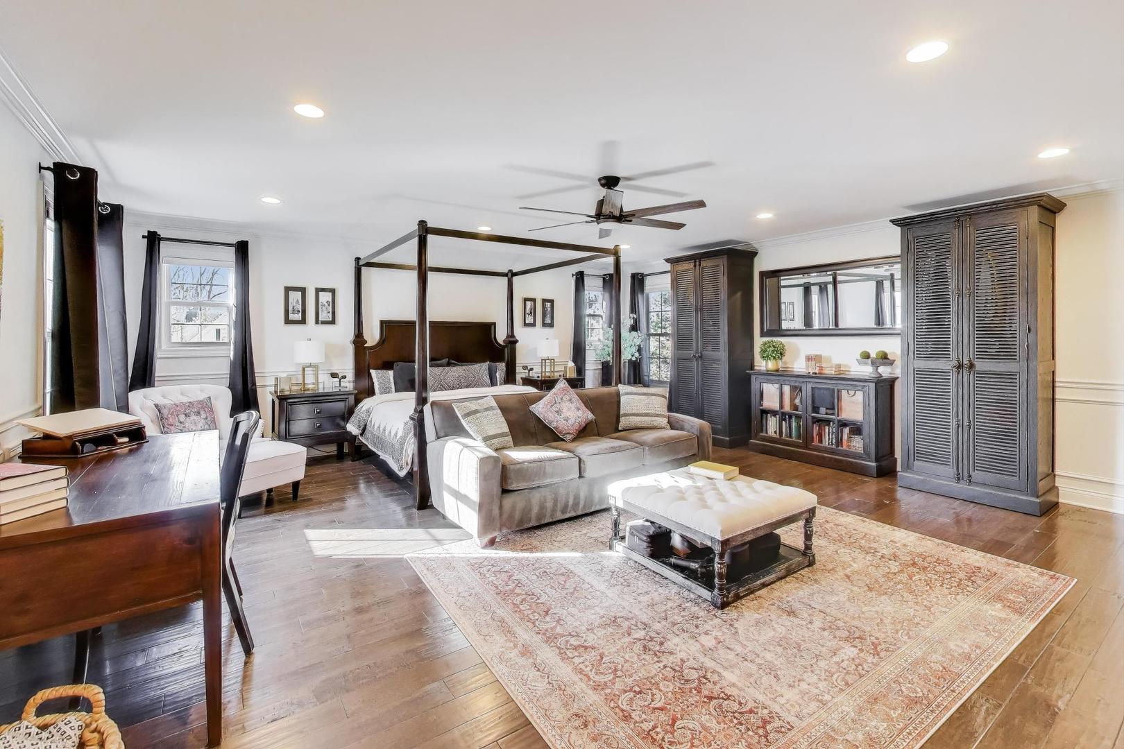 1329 E Christina Court