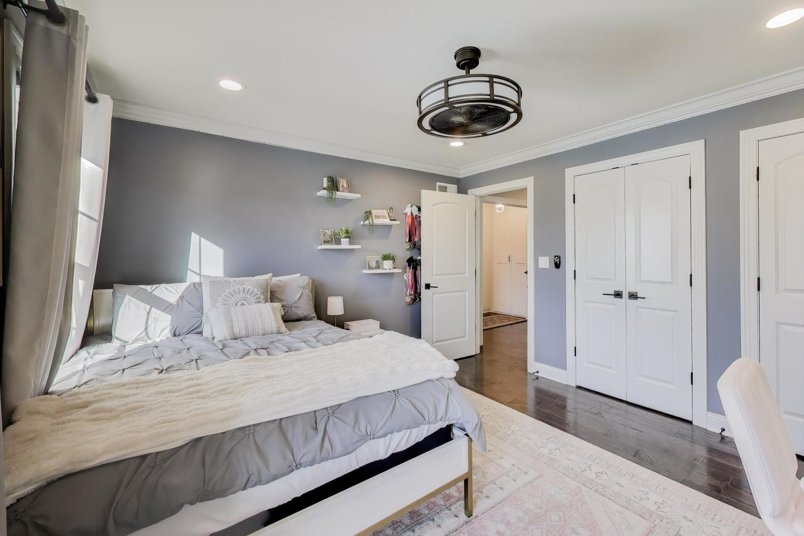 1329 E Christina Court