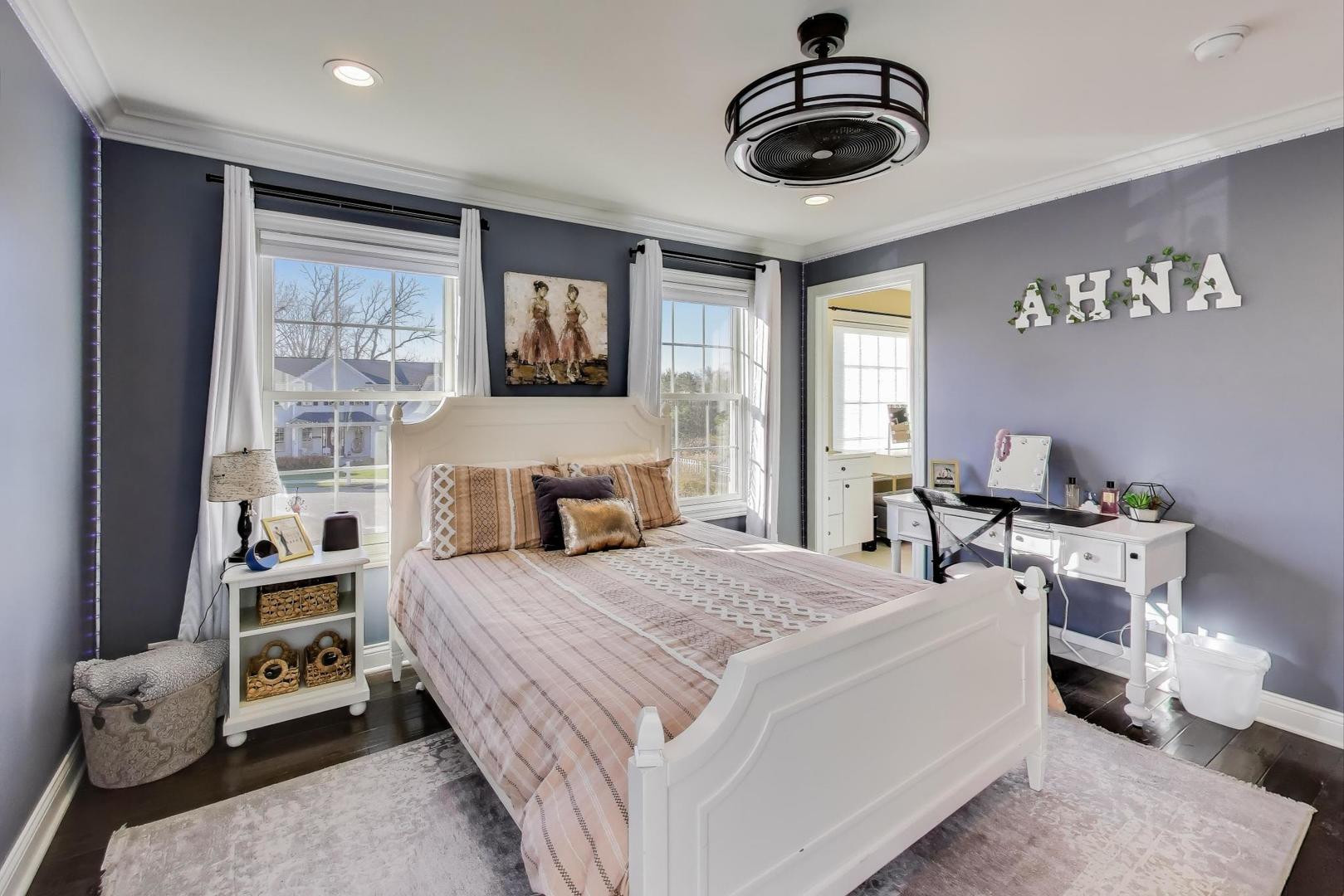 1329 E Christina Court