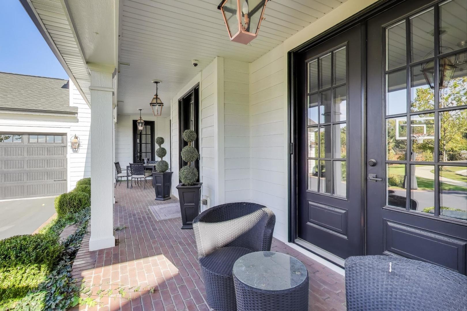 1329 E Christina Court