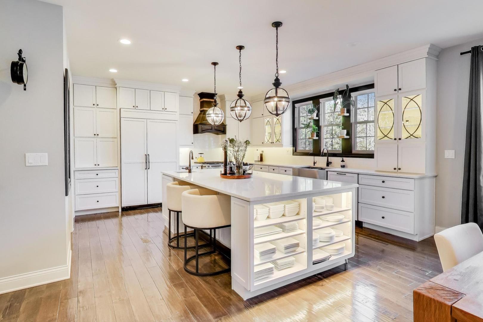 1329 E Christina Court