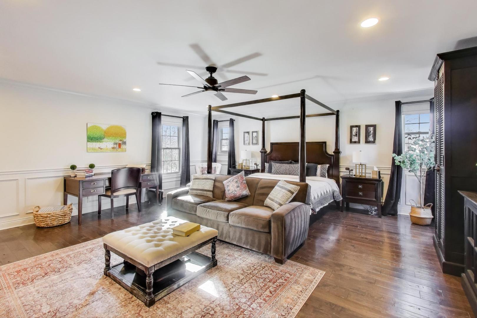 1329 E Christina Court