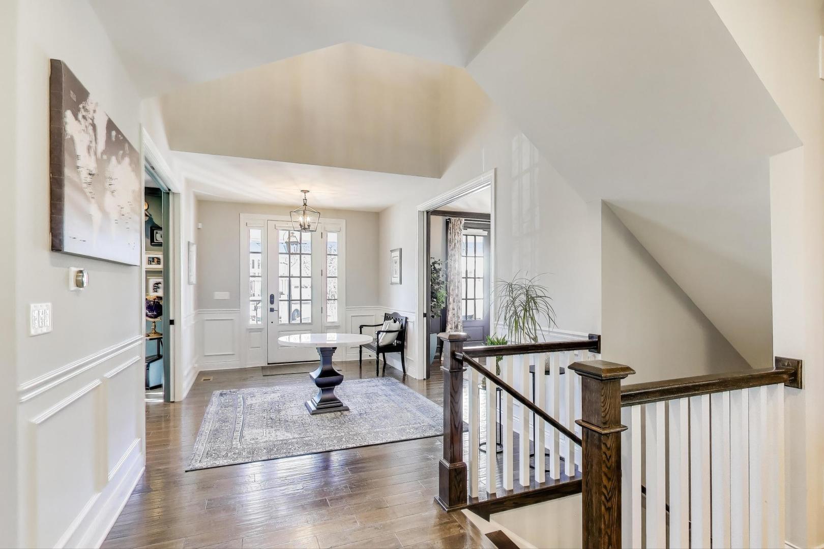 1329 E Christina Court