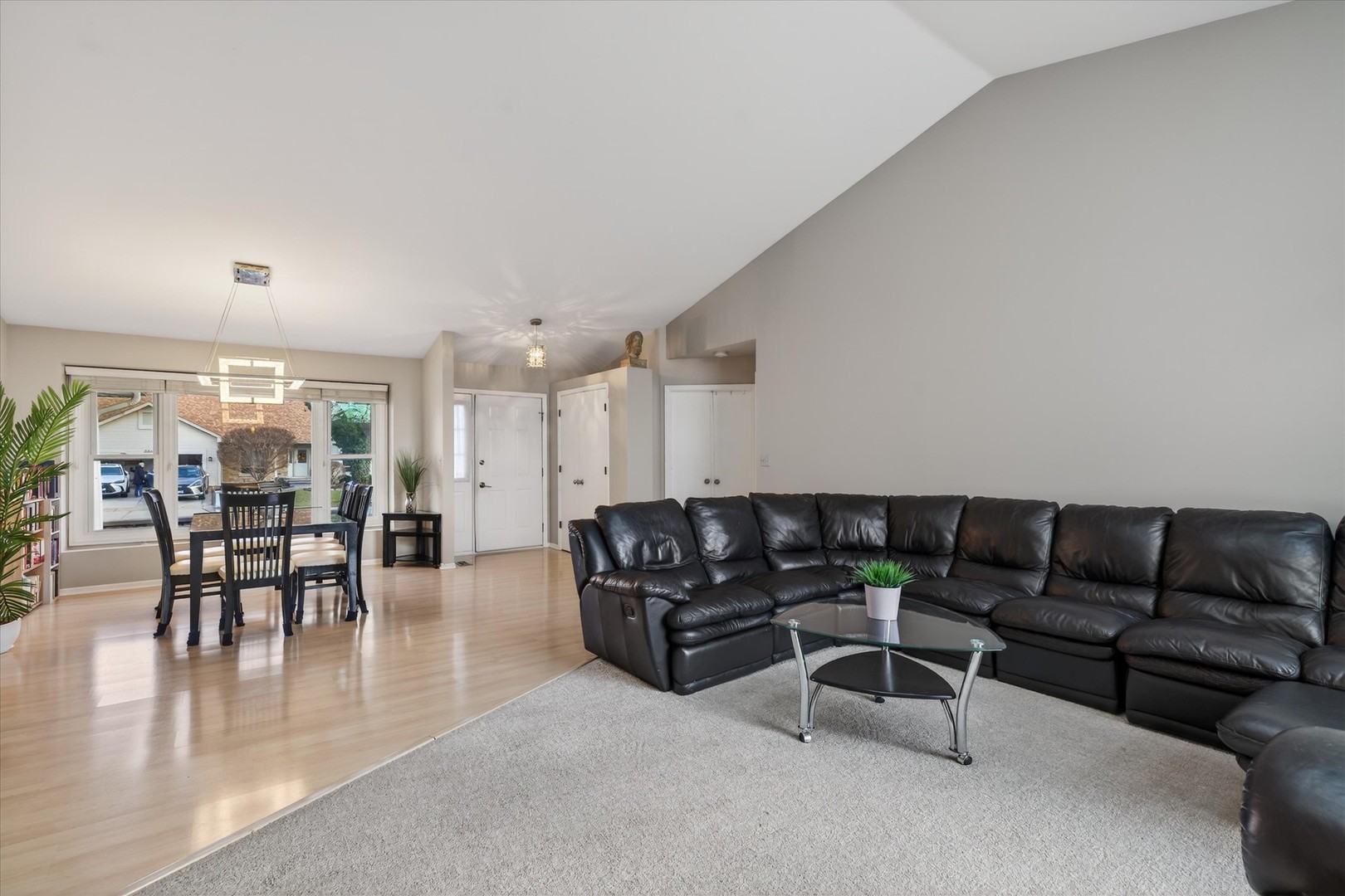 2010 N Oak Wood Drive