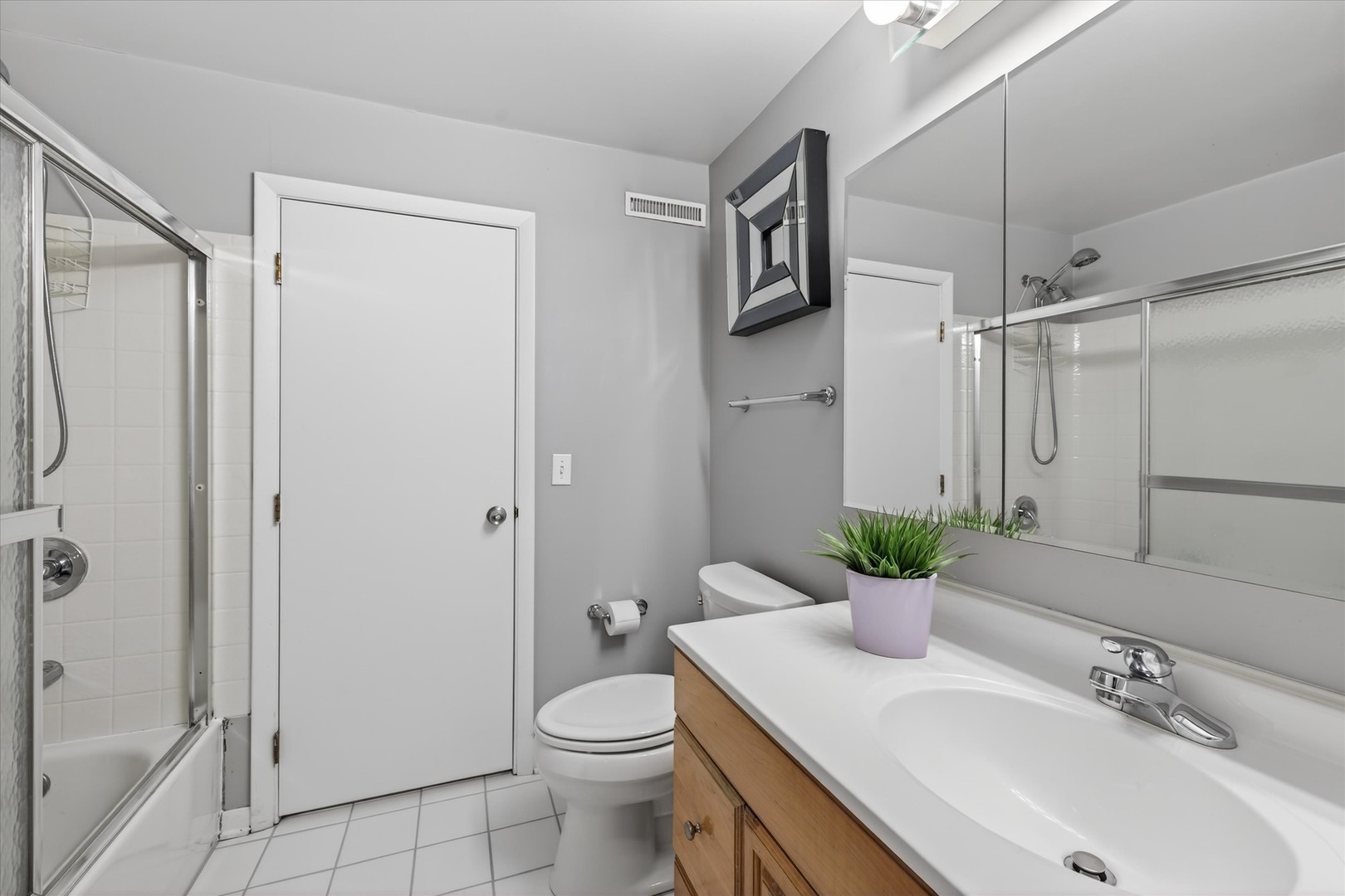 2010 N Oak Wood Drive