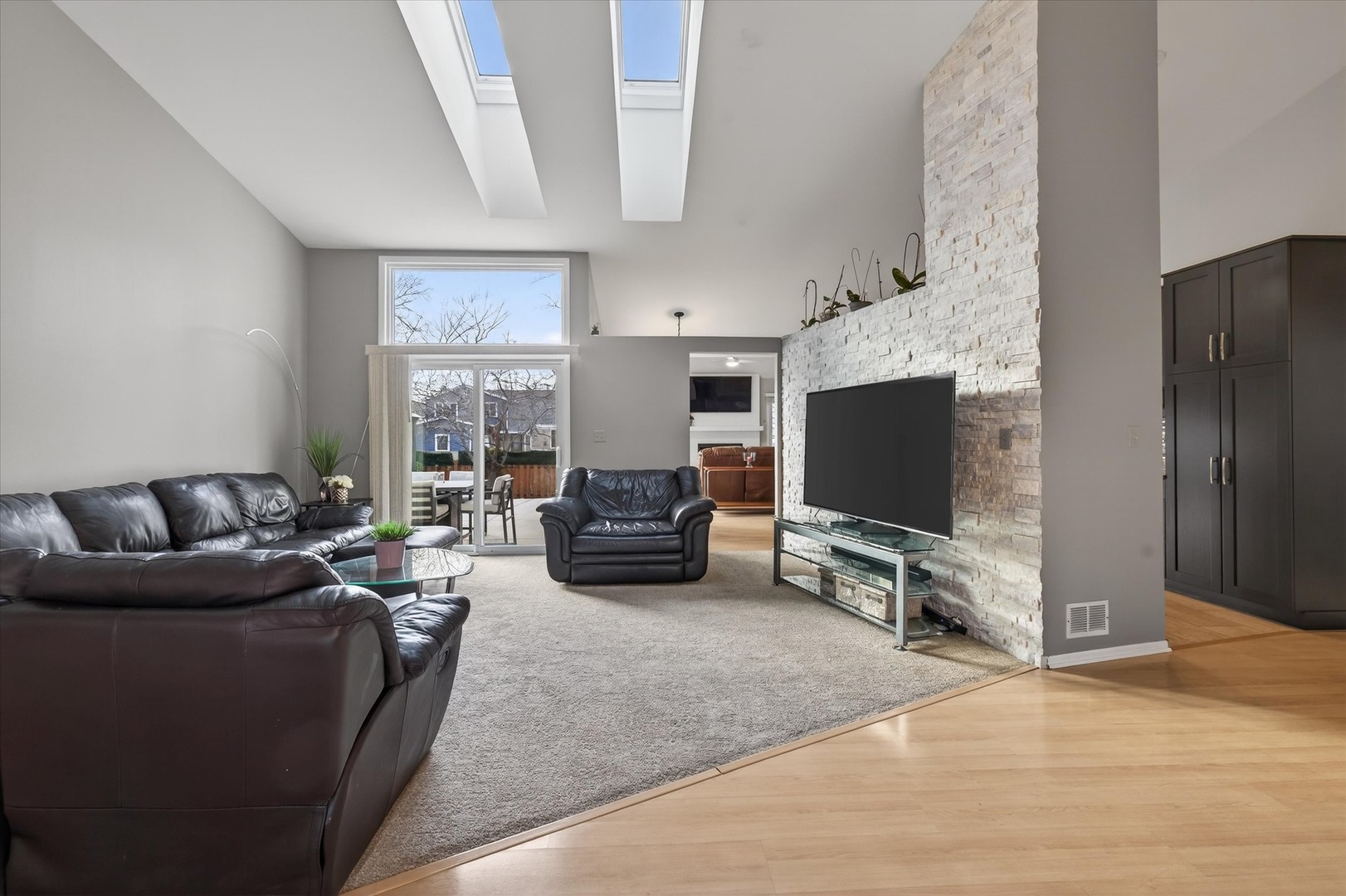 2010 N Oak Wood Drive