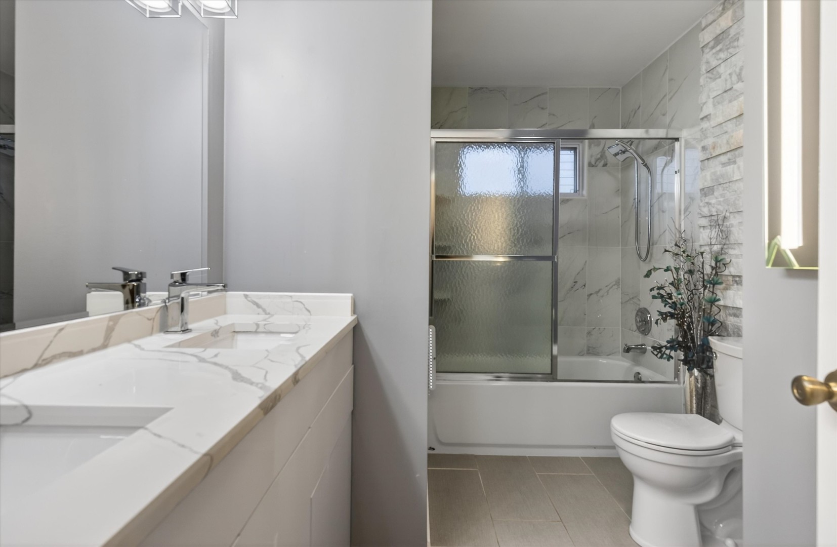 2010 N Oak Wood Drive