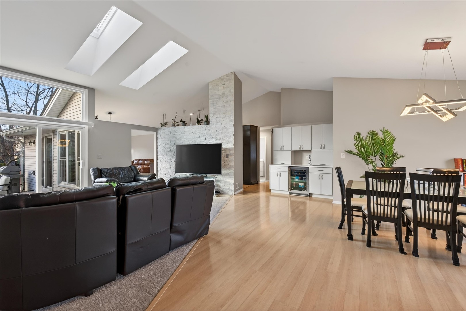 2010 N Oak Wood Drive