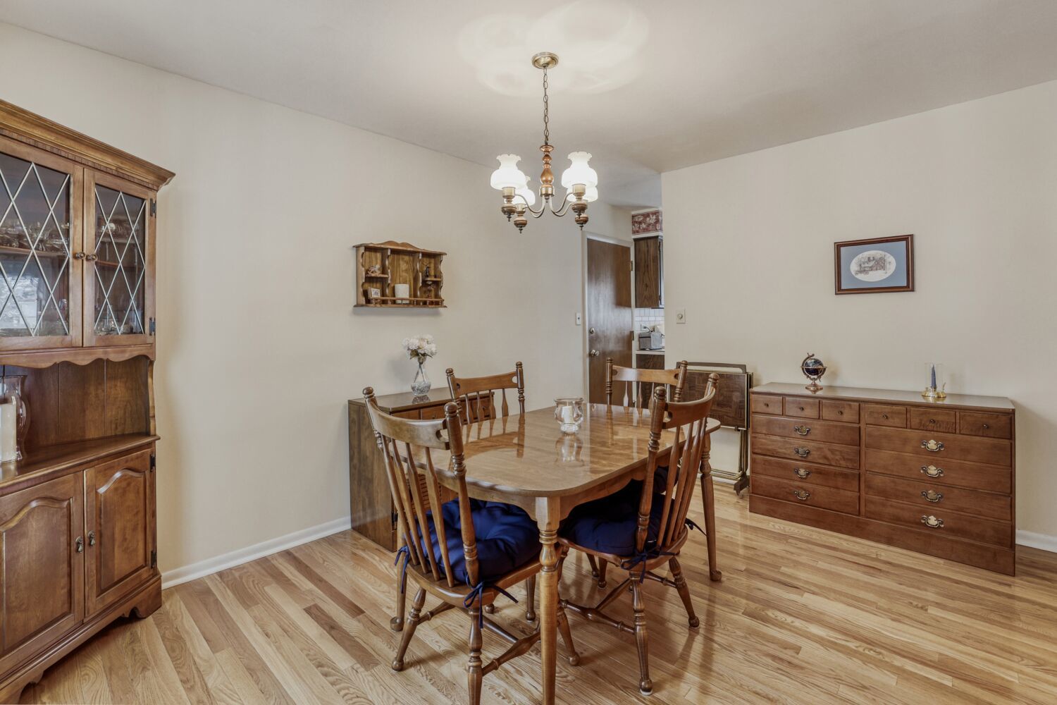 2406 N Lafayette Street