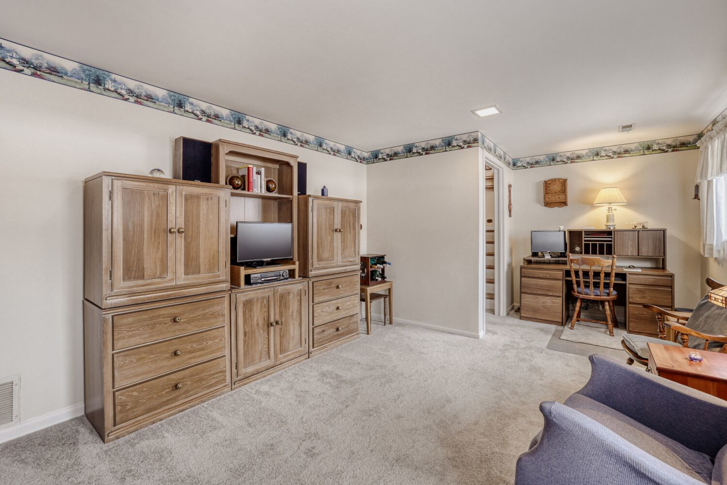 2406 N Lafayette Street