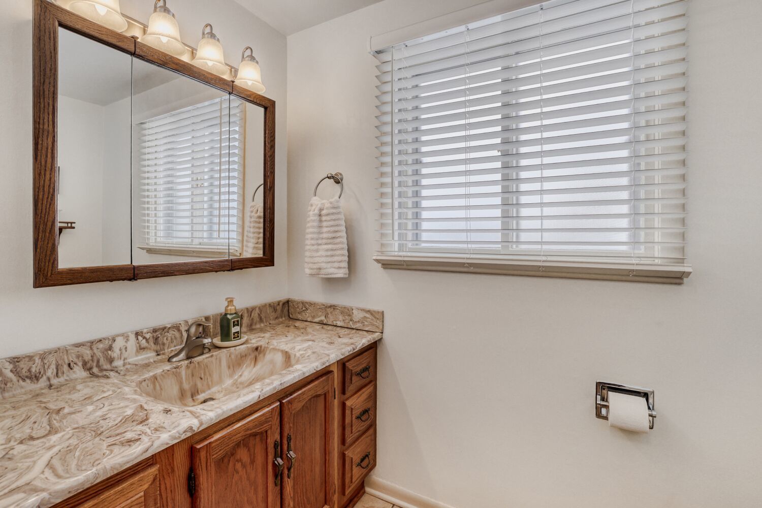 2406 N Lafayette Street