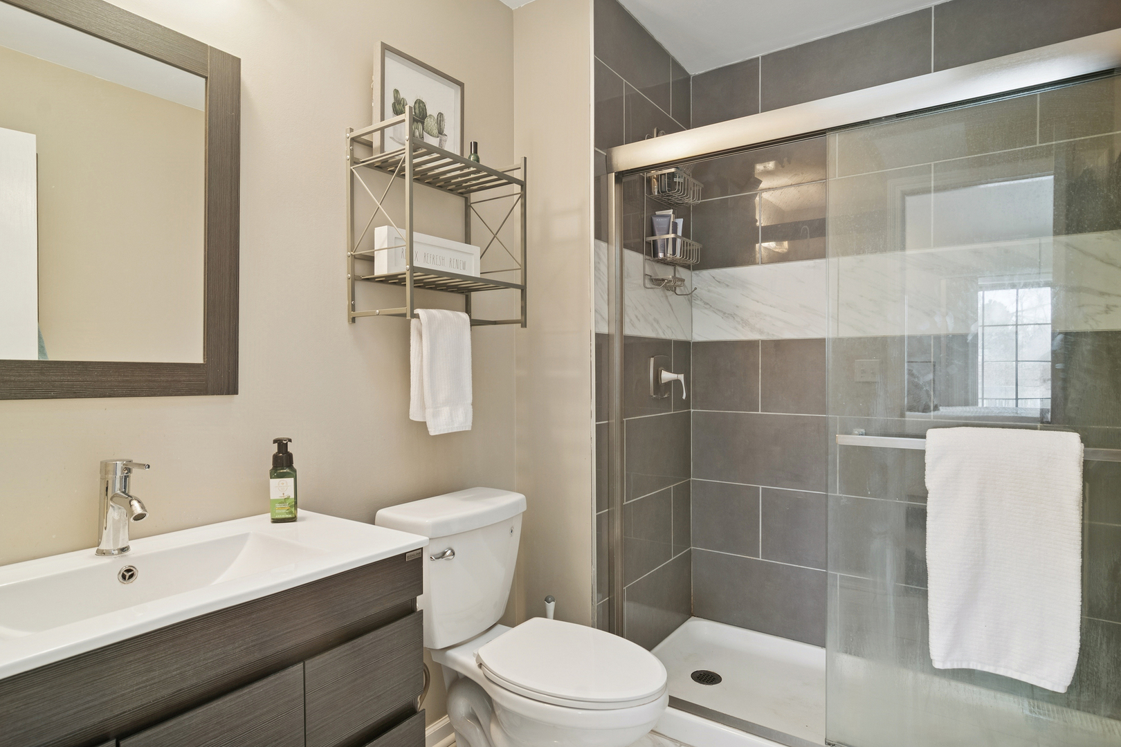 1506 N Saint Marks Place