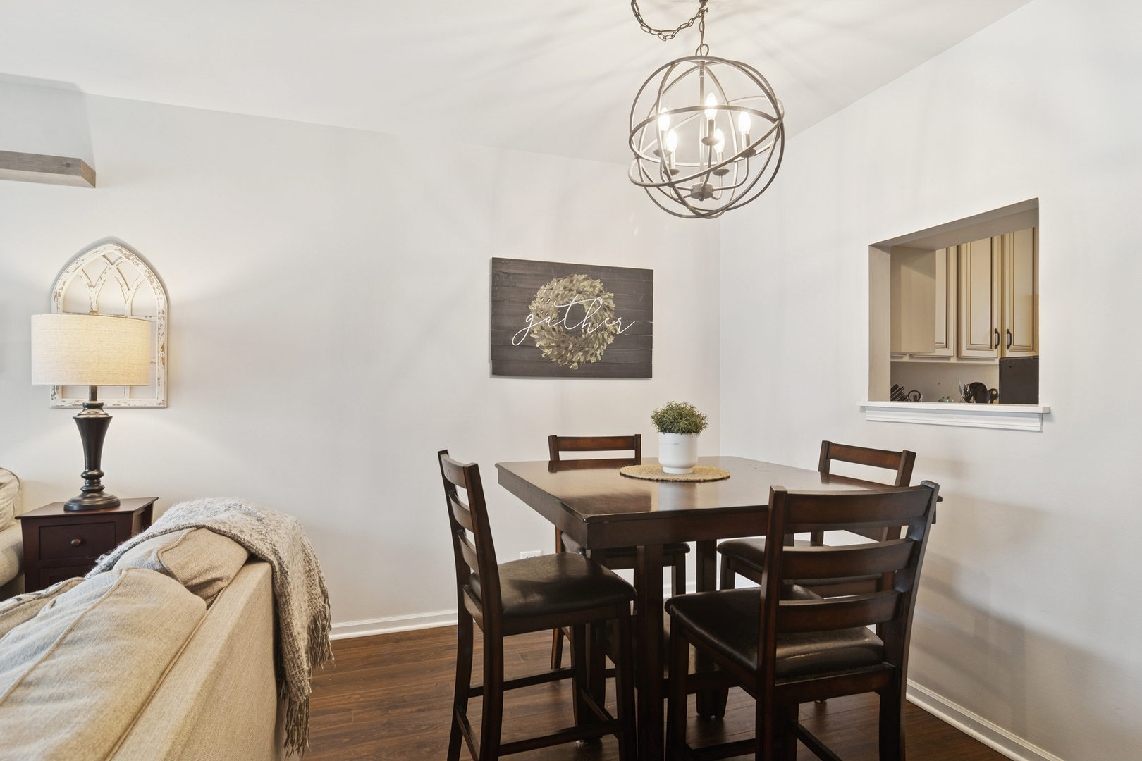 1506 N Saint Marks Place