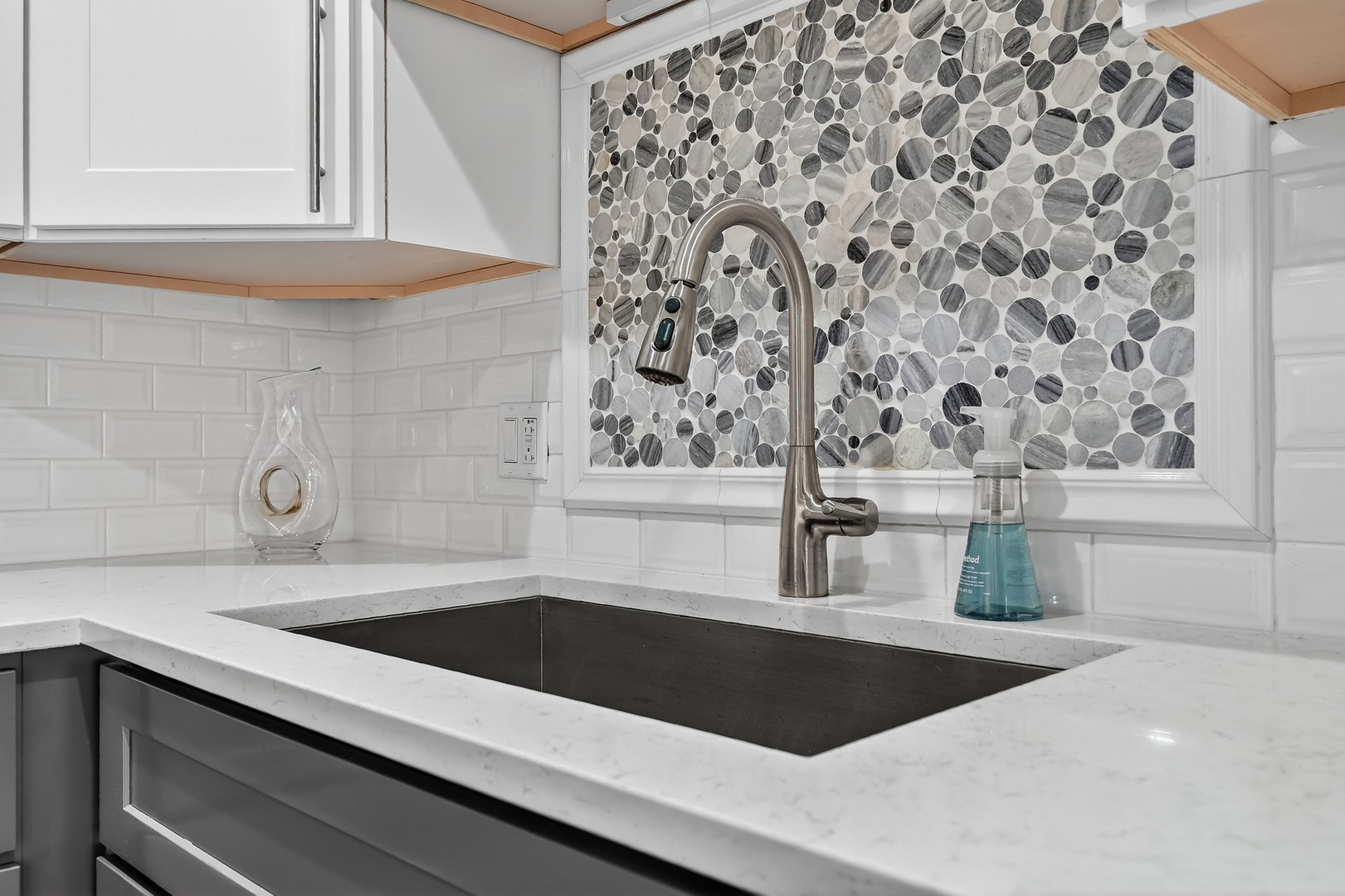 711 S River Road Unit: 617